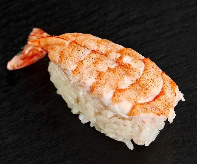 Суши с креветкой