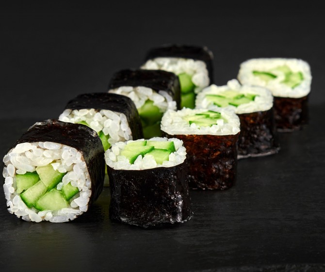 Маки с огурцом