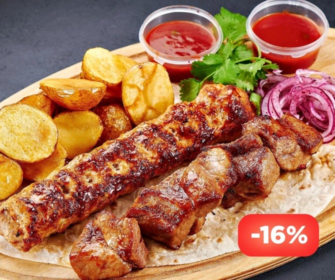 КОМБО Шеф кебаб на 2х Шашлык из свинины и Люля из курицы с молодым картофелем